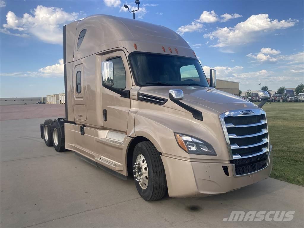 Freightliner  Cabezas tractoras