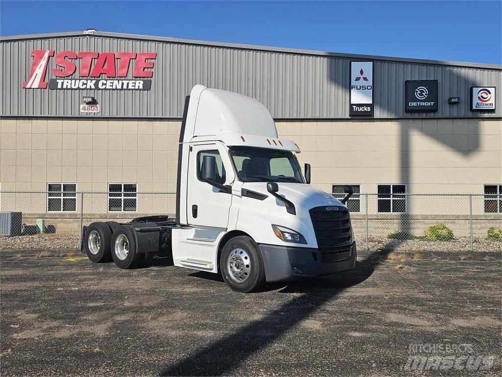 Freightliner PE116 Cabezas tractoras