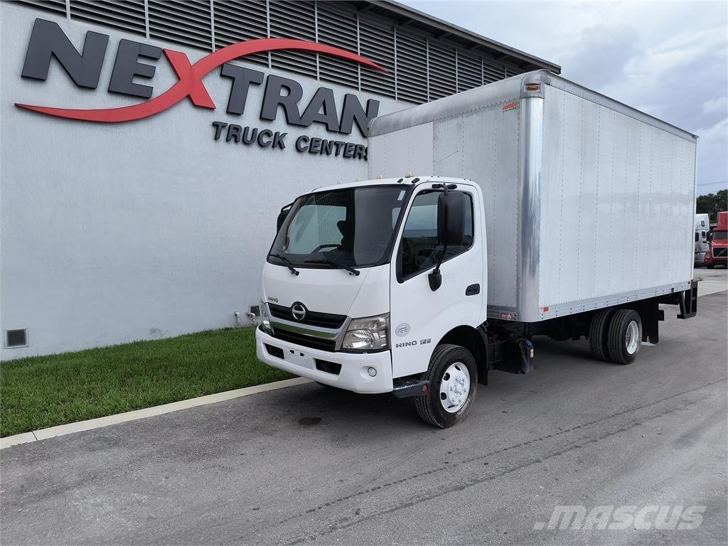 Hino 155 Camiones caja cerrada