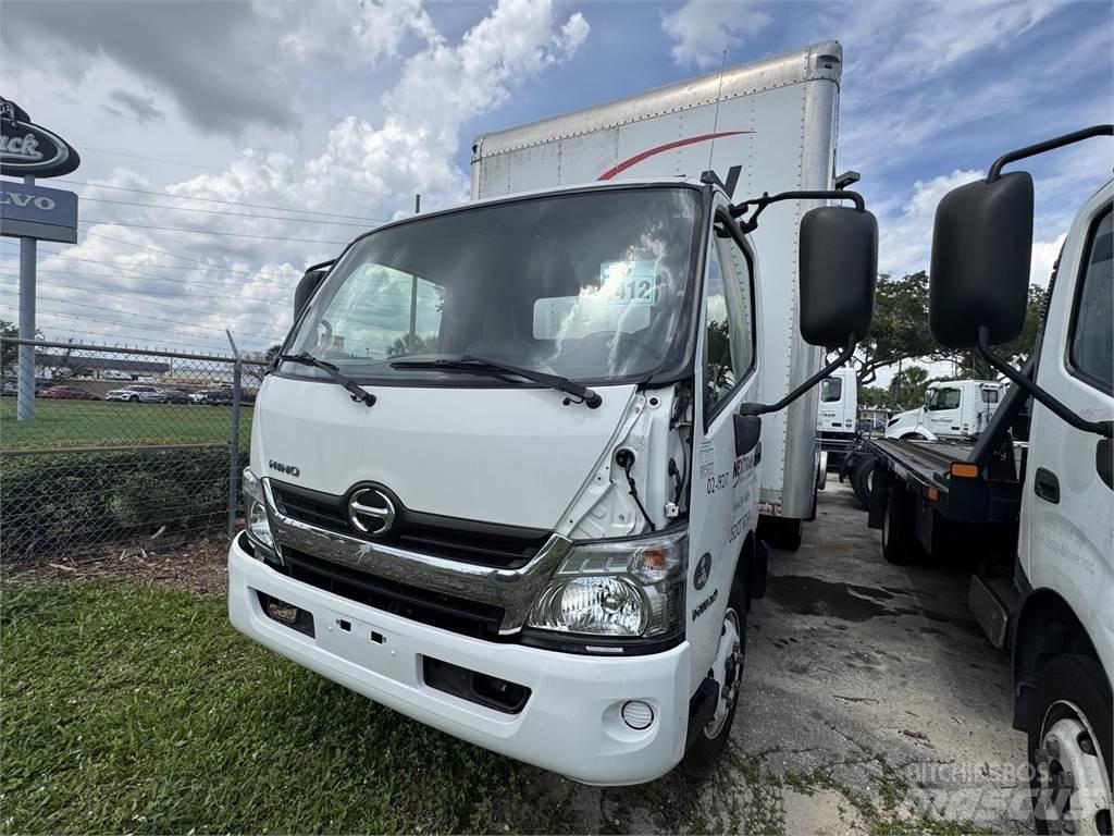 Hino 195 Camiones caja cerrada