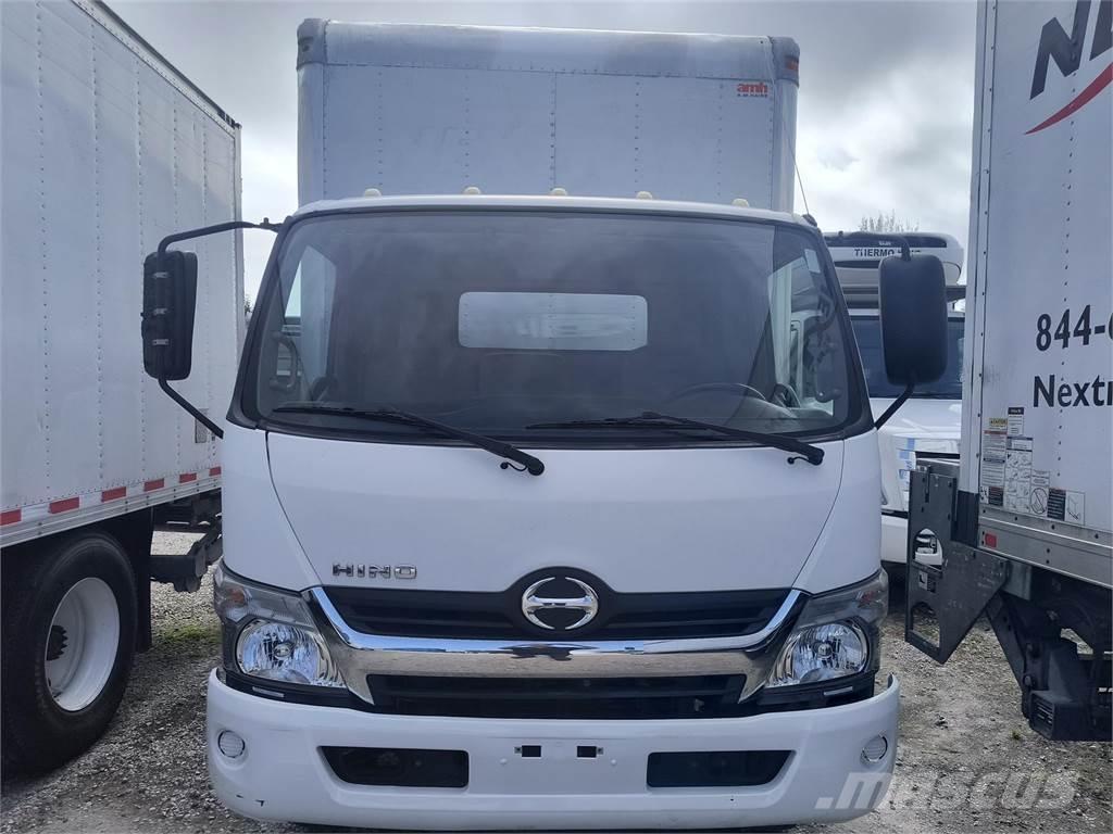 Hino 195 Camiones caja cerrada
