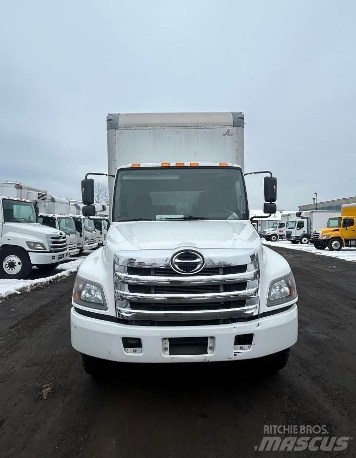 Hino 268 Camiones caja cerrada