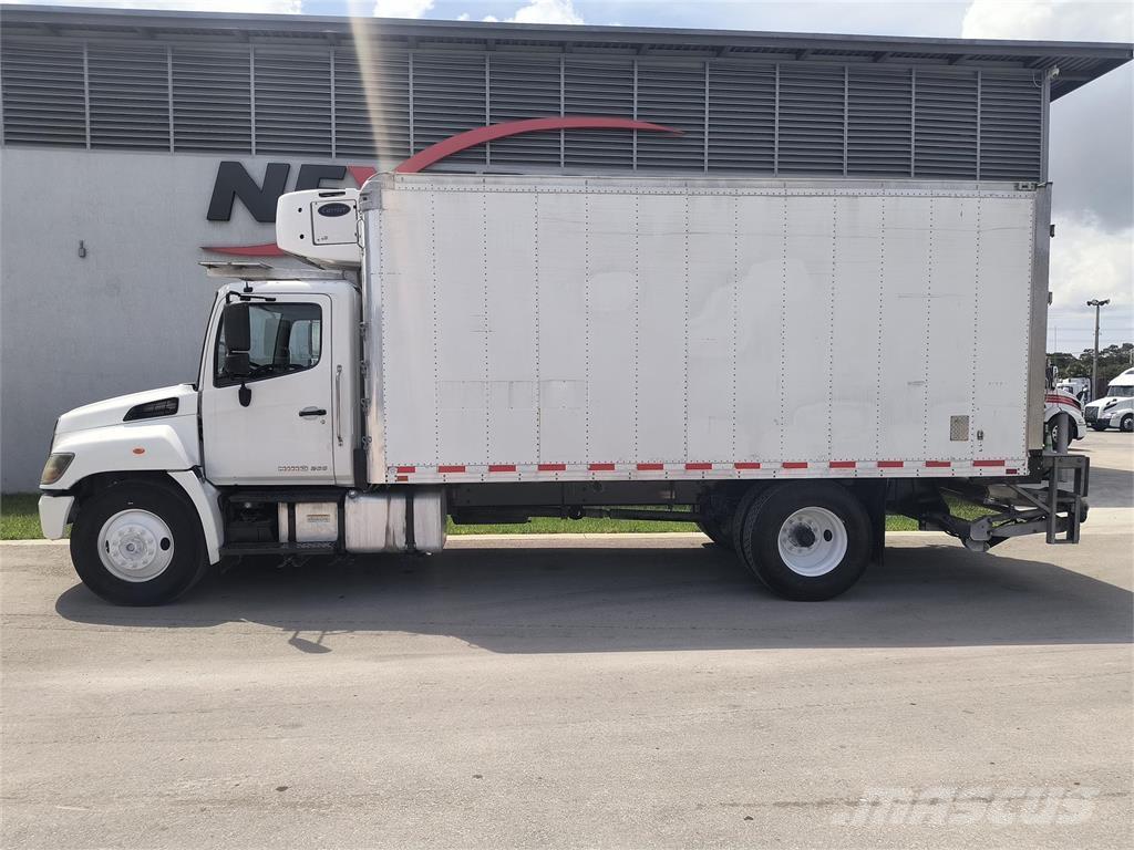 Hino 268 Camiones caja cerrada