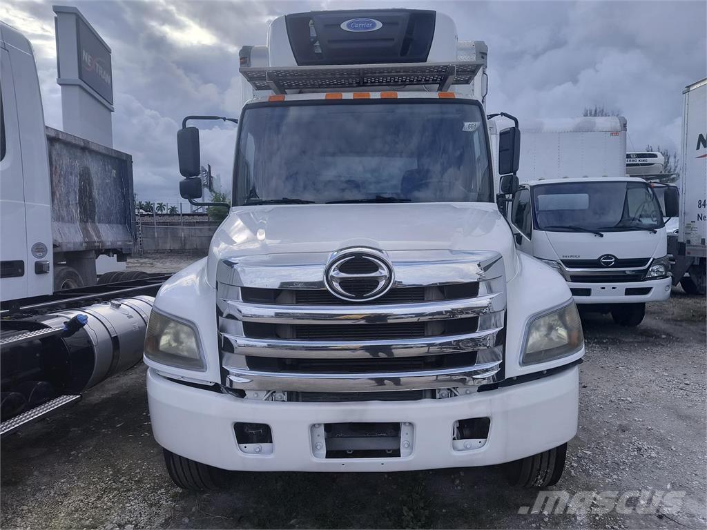 Hino 268 Camiones caja cerrada