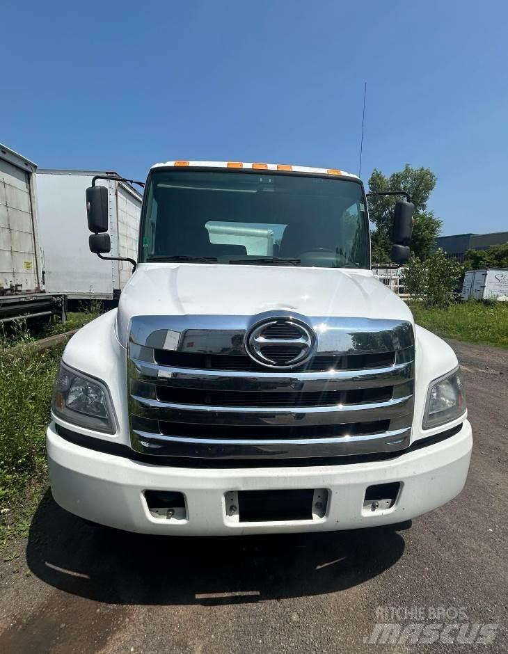 Hino 268A Camiones chasis