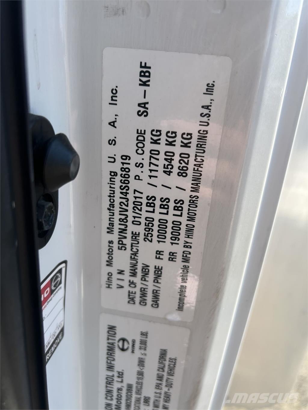 Hino 268A Camiones caja cerrada