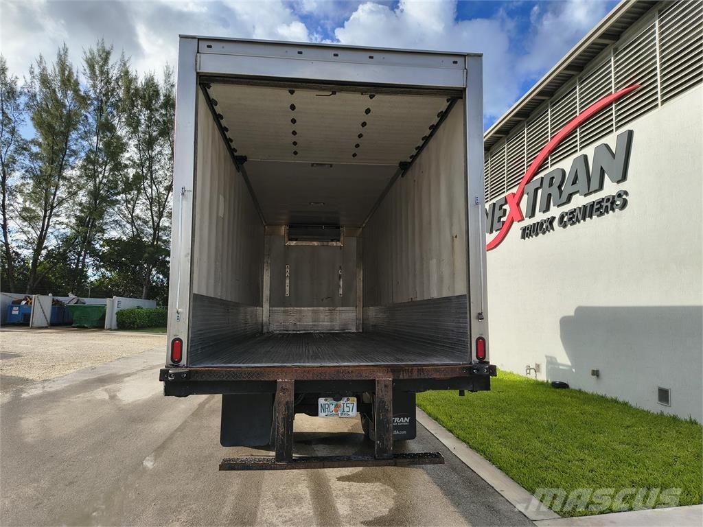 Hino 268A Camiones caja cerrada