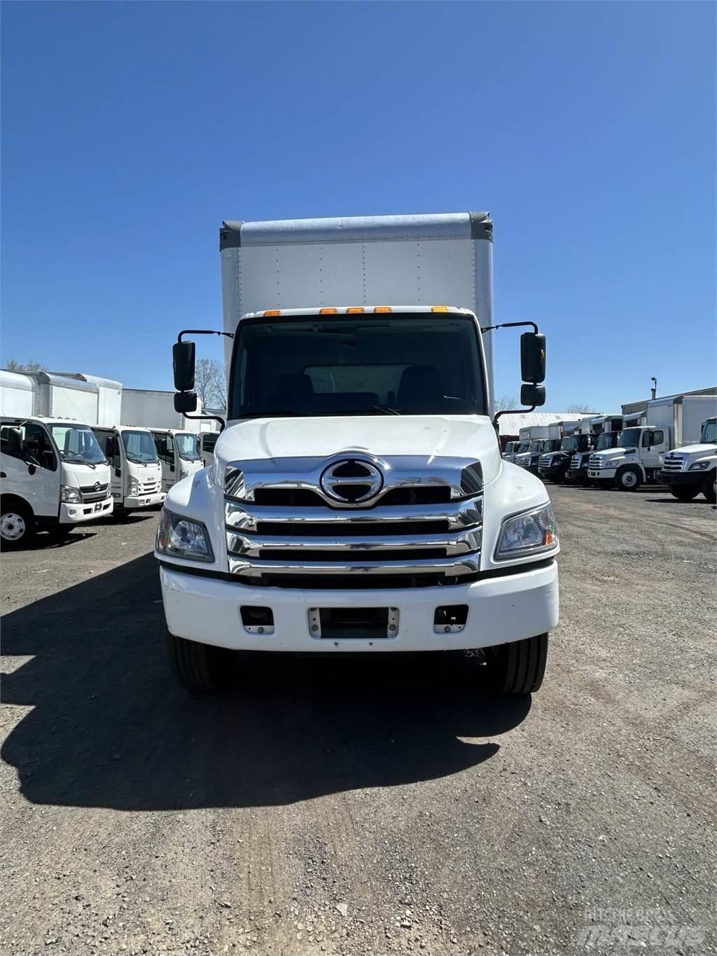 Hino L6 Camiones caja cerrada
