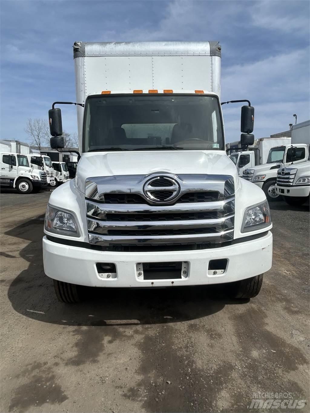 Hino L6 Camiones caja cerrada
