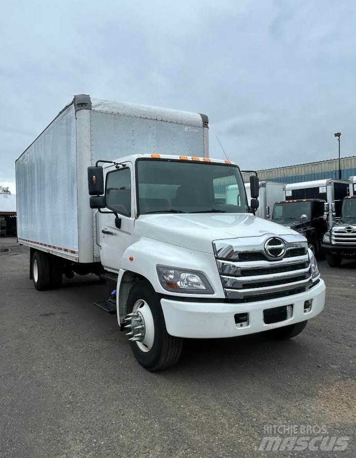 Hino L6 Camiones caja cerrada