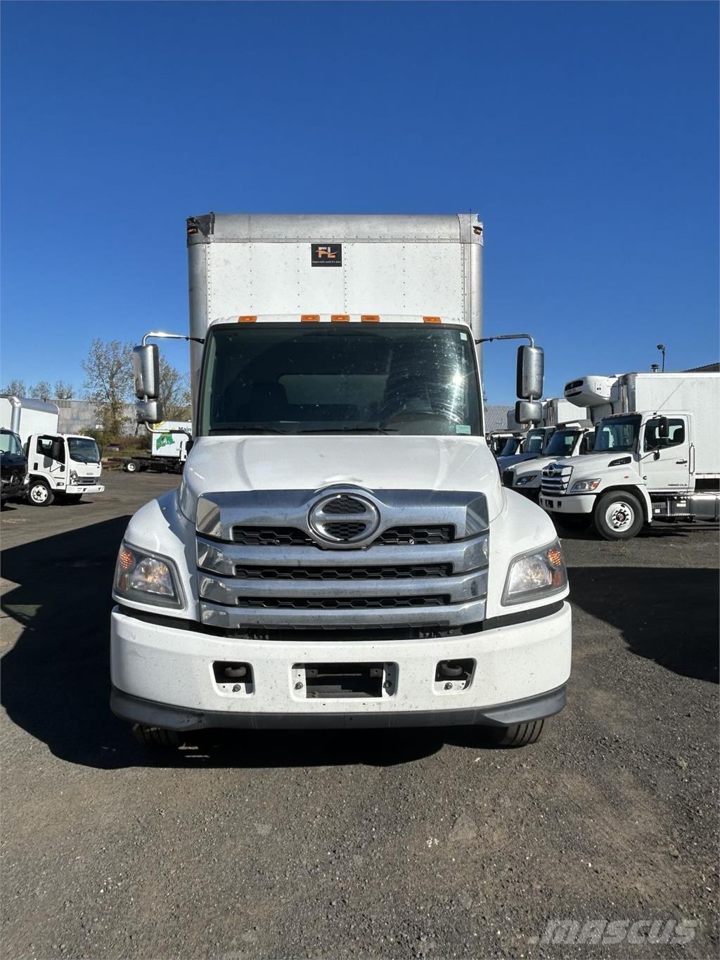 Hino L6 Camiones caja cerrada