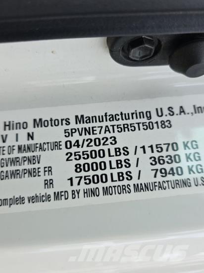 Hino L6 Camiones caja cerrada