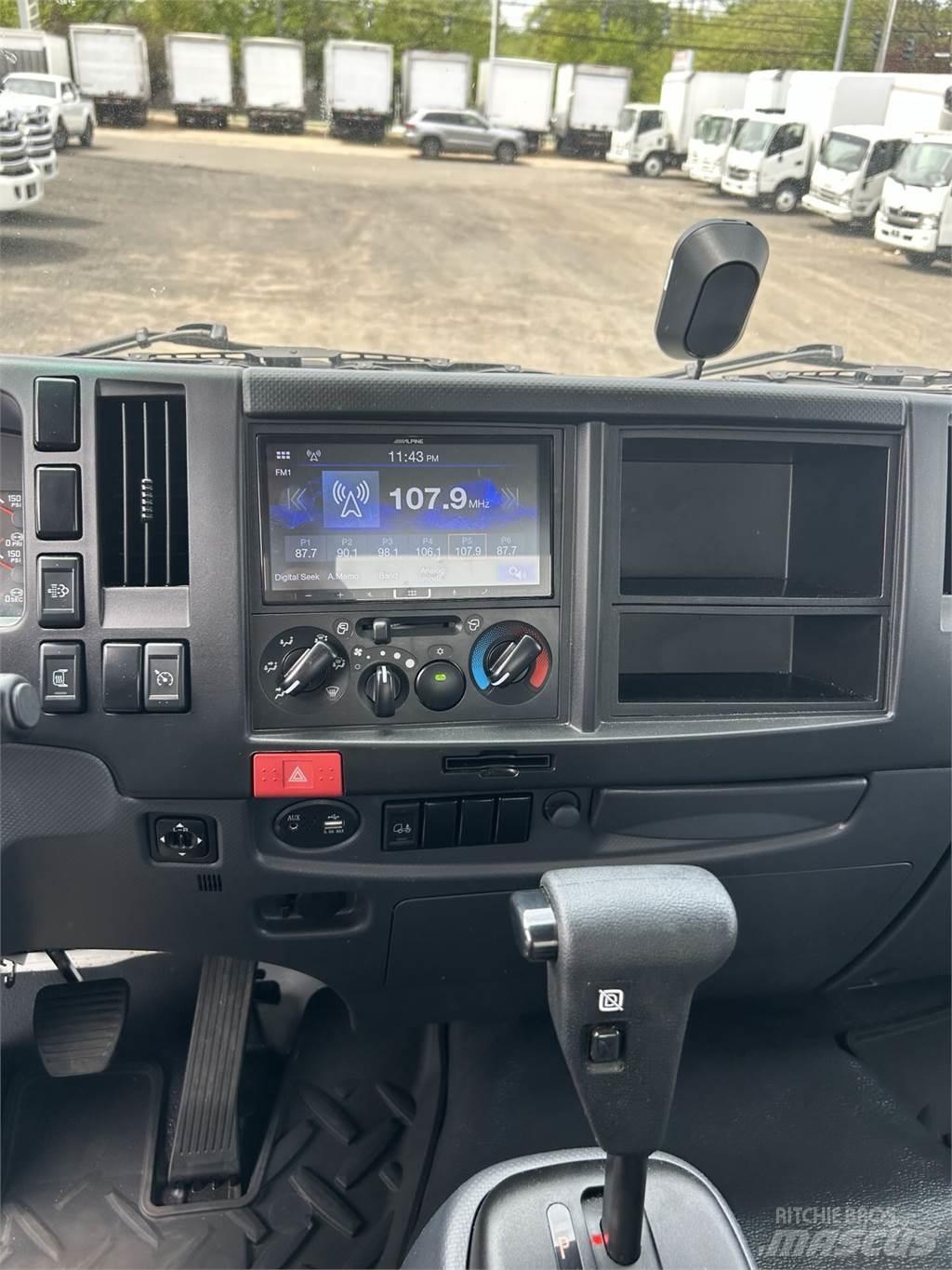 Isuzu FTR Camiones caja cerrada
