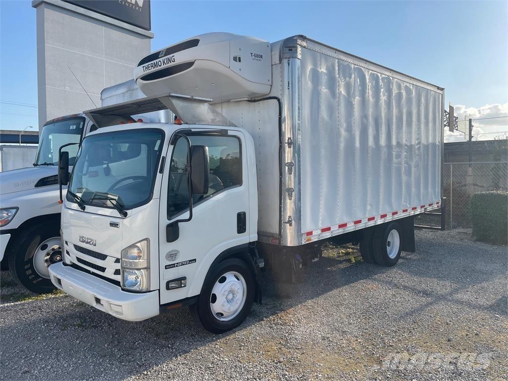 Isuzu NPR Camiones caja cerrada