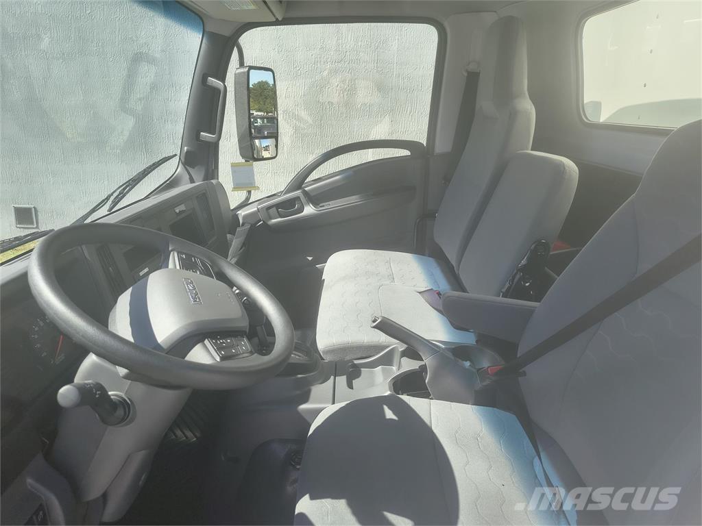 Isuzu NPR-3Y354 Camiones caja cerrada