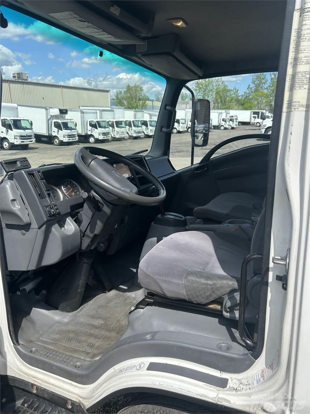 Isuzu NPR HD Camiones caja cerrada