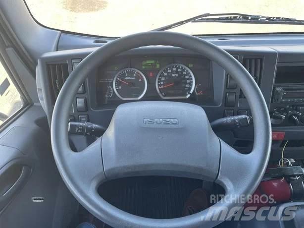 Isuzu NPR XD Camiones caja cerrada