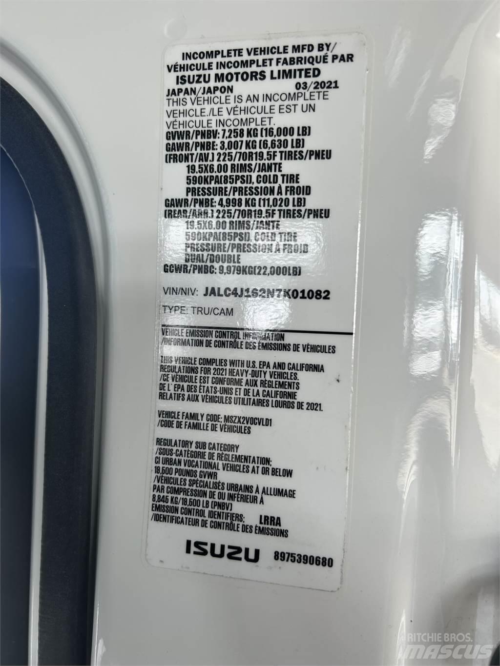 Isuzu NPR XD DC Camiones caja cerrada