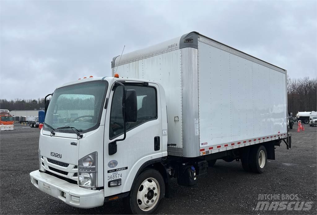 Isuzu NQR Camiones caja cerrada