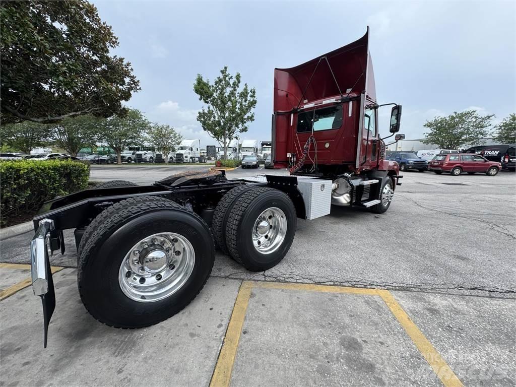 Mack AN64T Cabezas tractoras