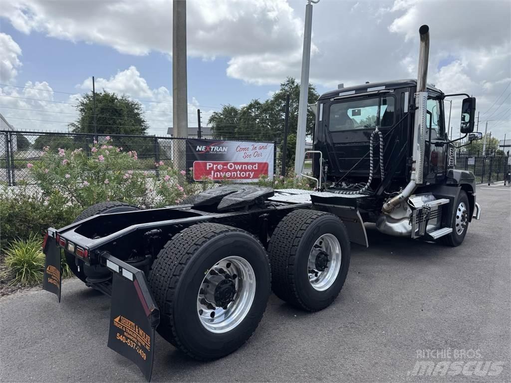 Mack AN64T Cabezas tractoras