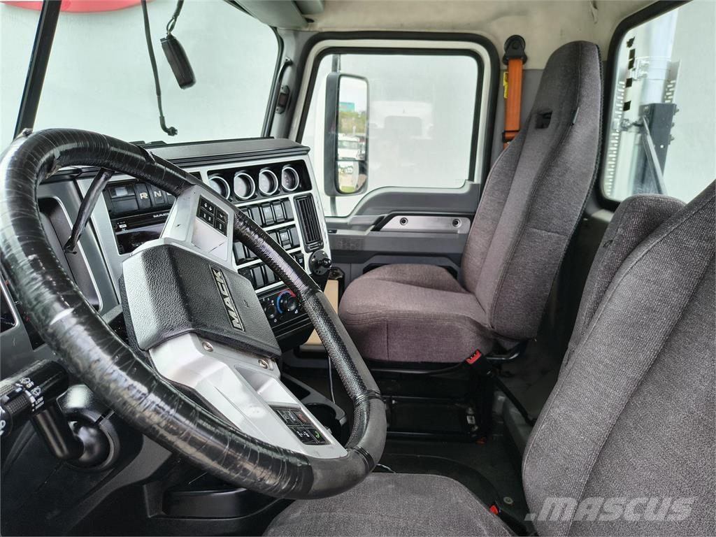 Mack AN64T Cabezas tractoras