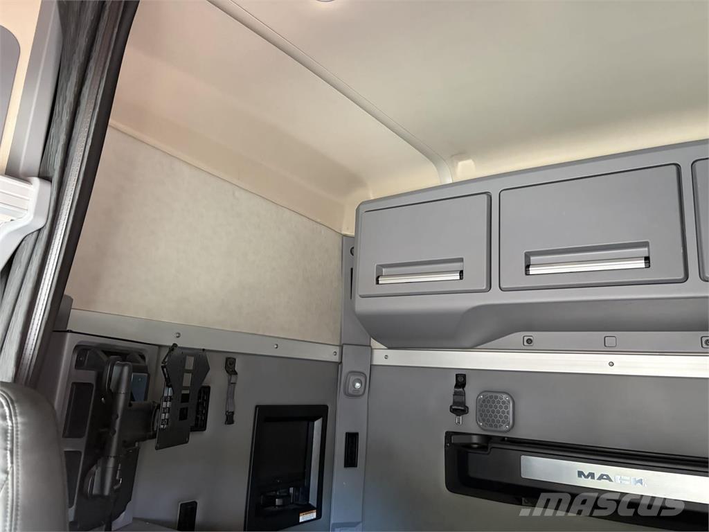 Mack AN64T Cabezas tractoras