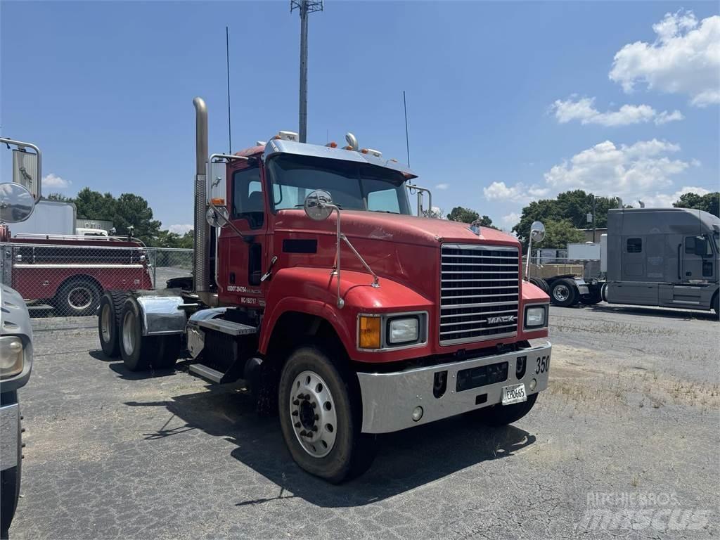 Mack CHU613 Cabezas tractoras