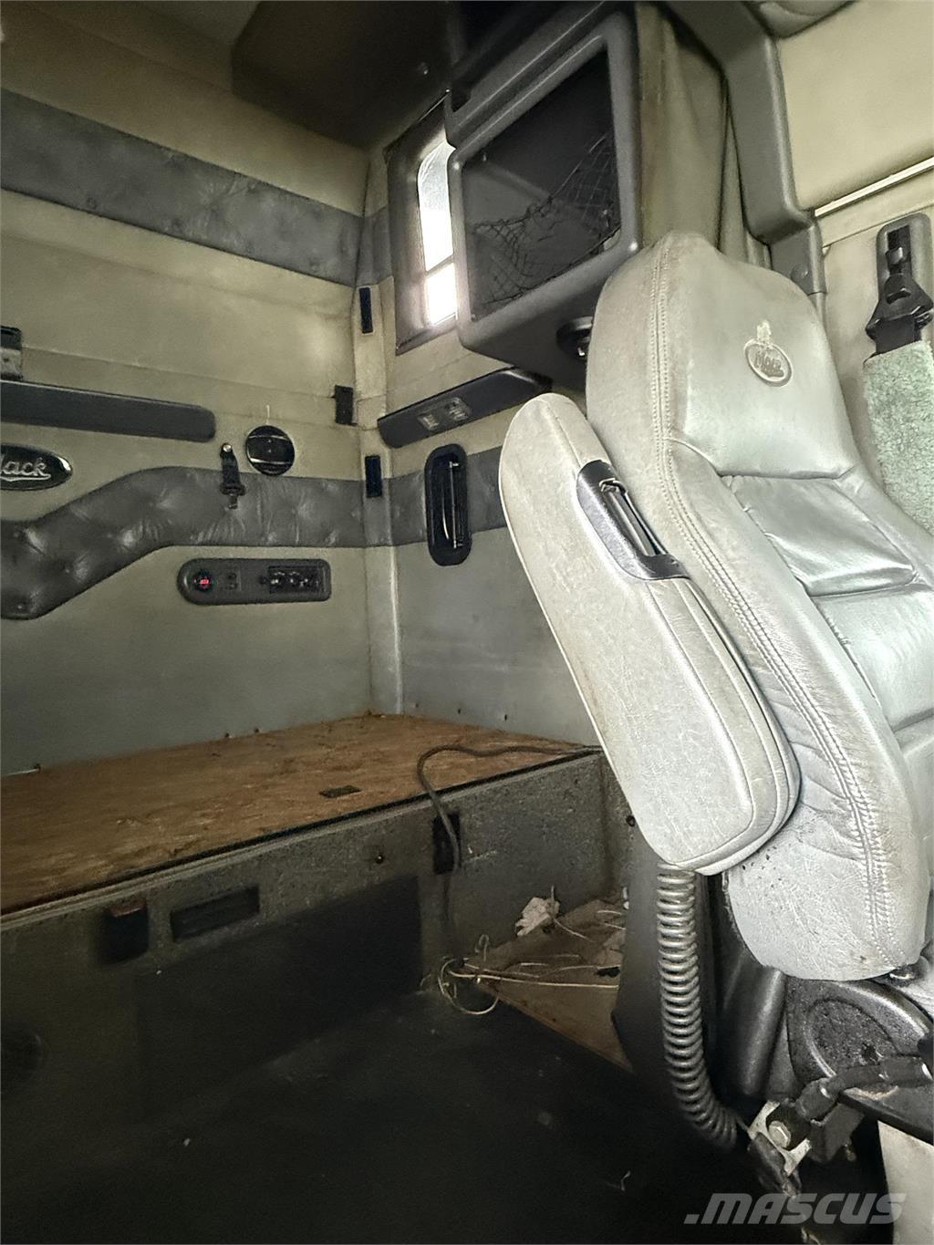 Mack CXU613 Cabezas tractoras