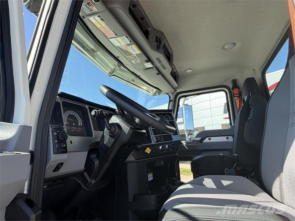 Mack GR64F Otros camiones