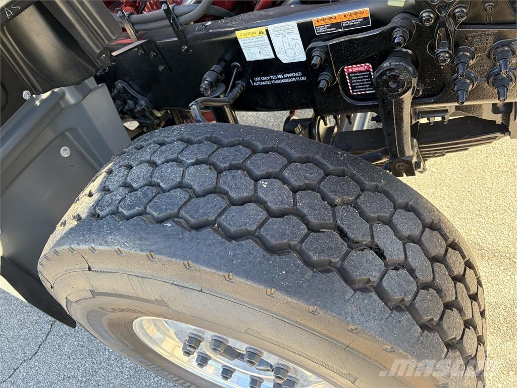 Mack GR64FR Camiones hormigonera