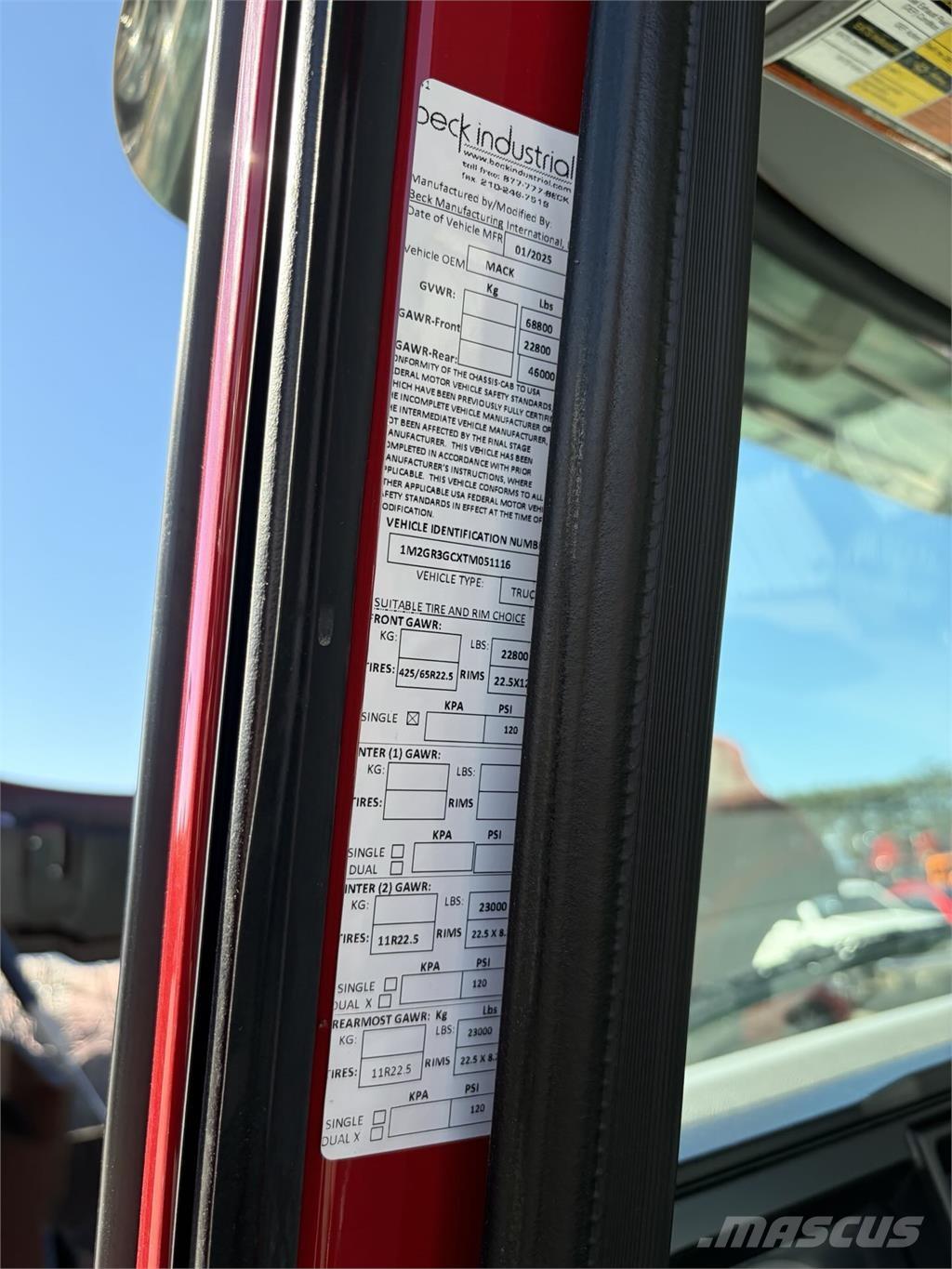 Mack GR64FR Camiones hormigonera