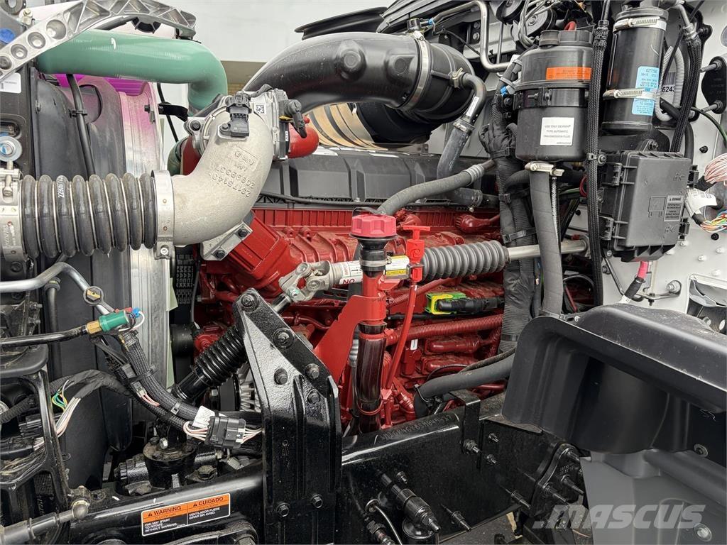 Mack GR64FT Cabezas tractoras