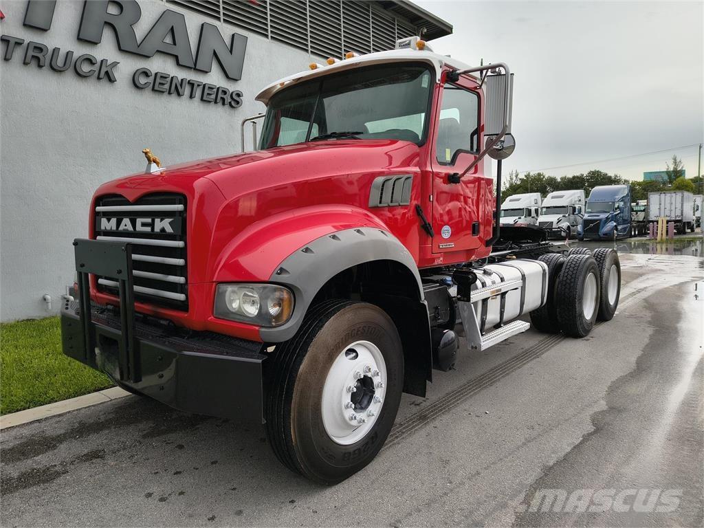 Mack GR64FT Cabezas tractoras