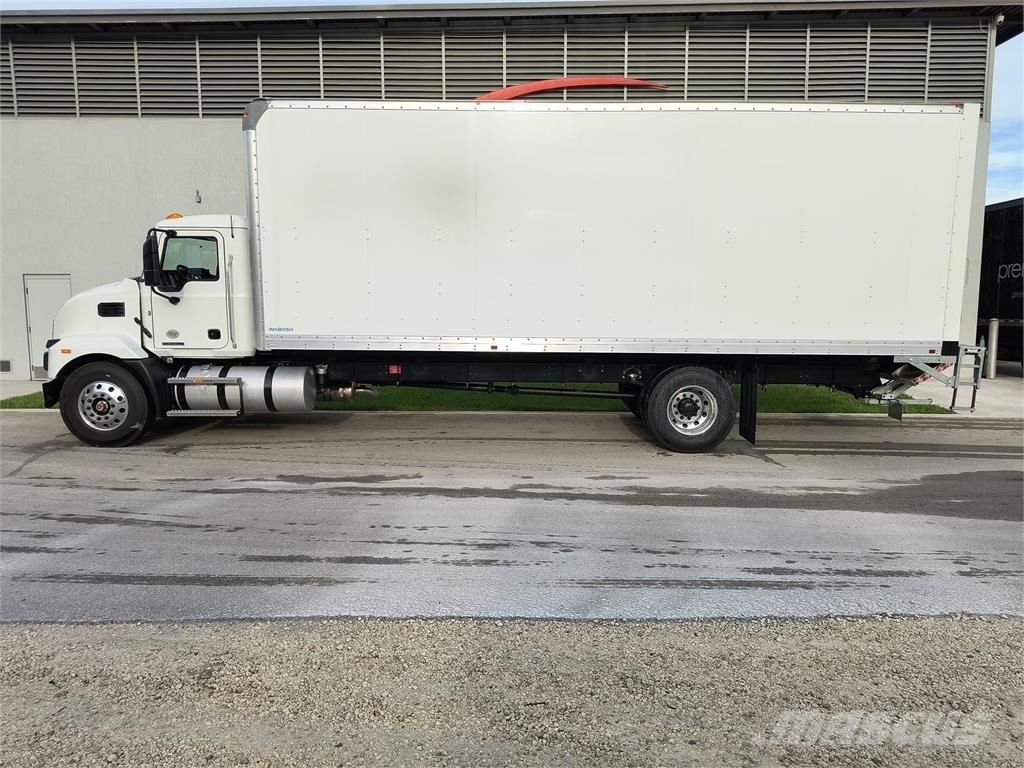 Mack MD6 42R Camiones caja cerrada
