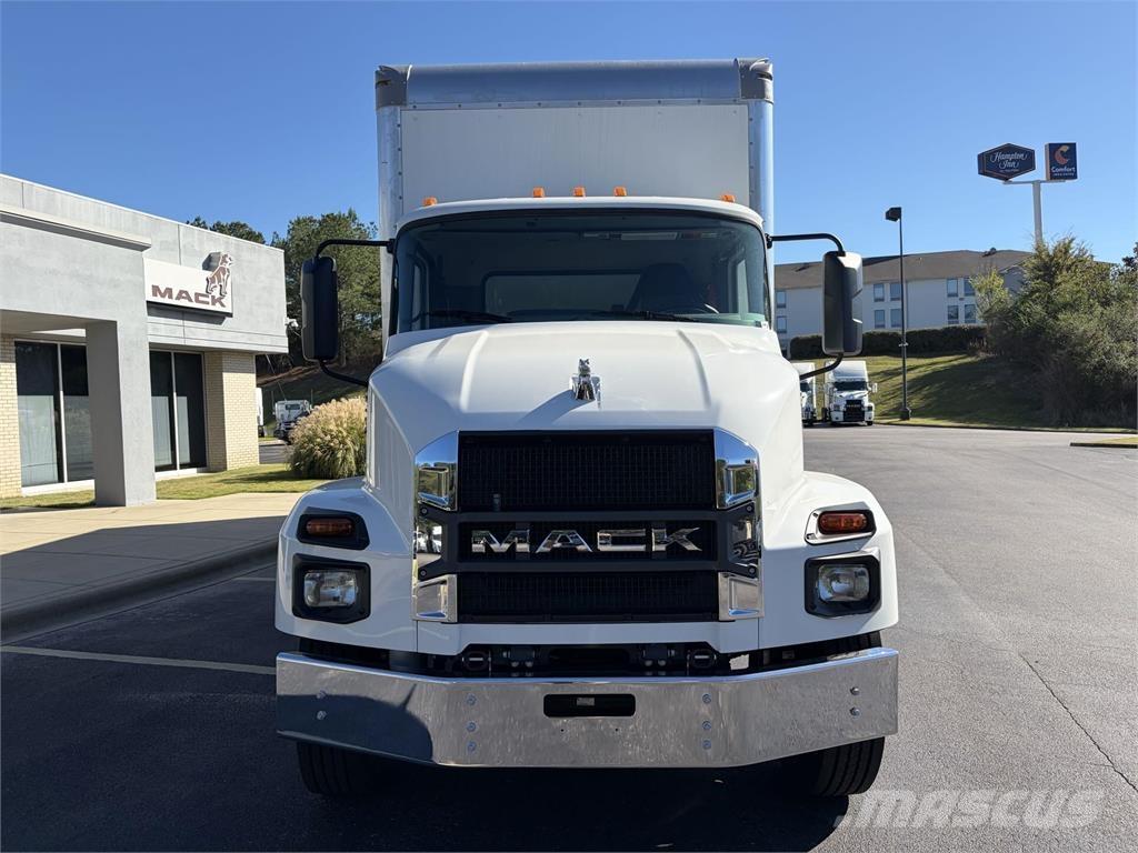 Mack MD6 42R Camiones caja cerrada