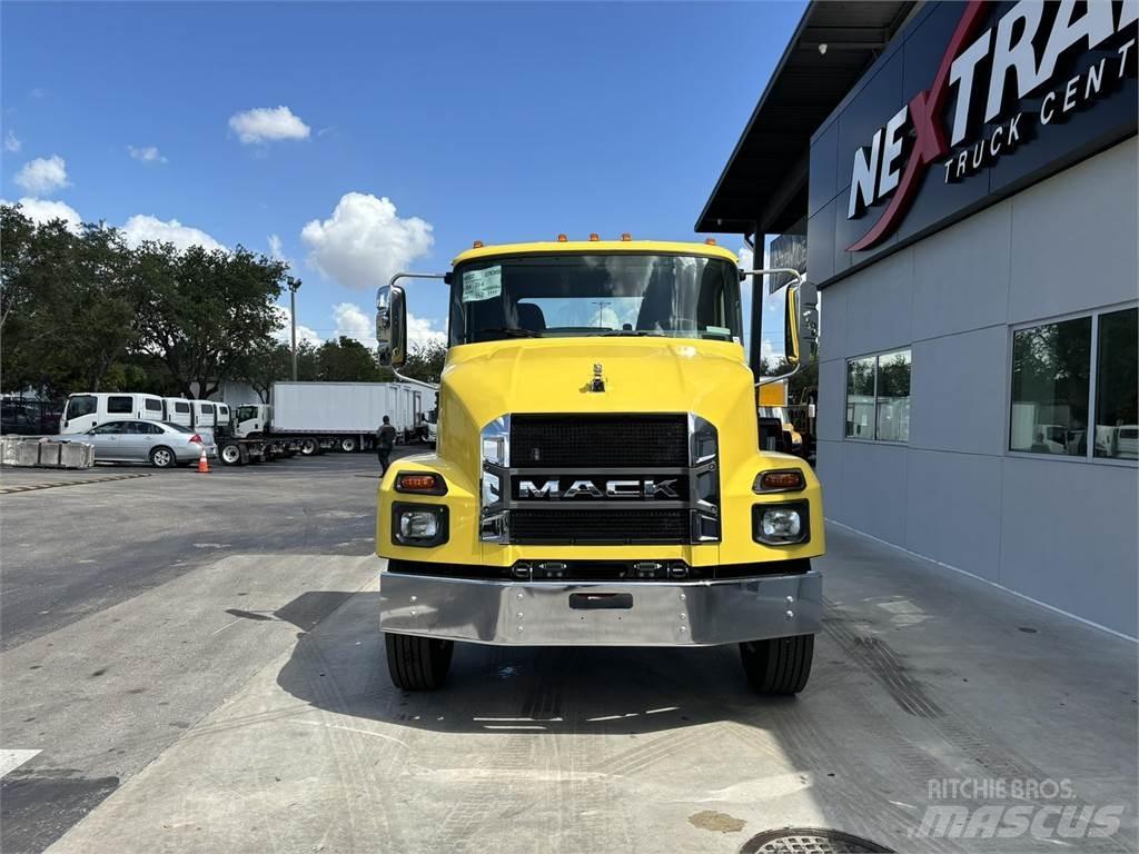 Mack MD7 42R Forestal - Otros
