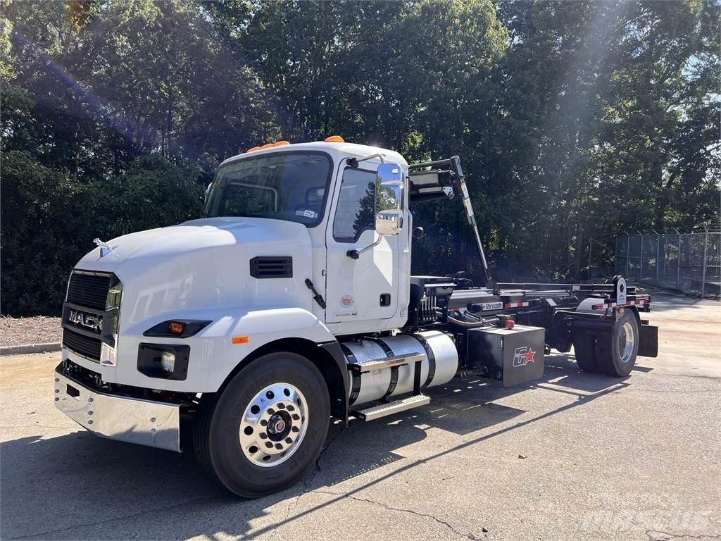 Mack MD7 42R Camiones chasis