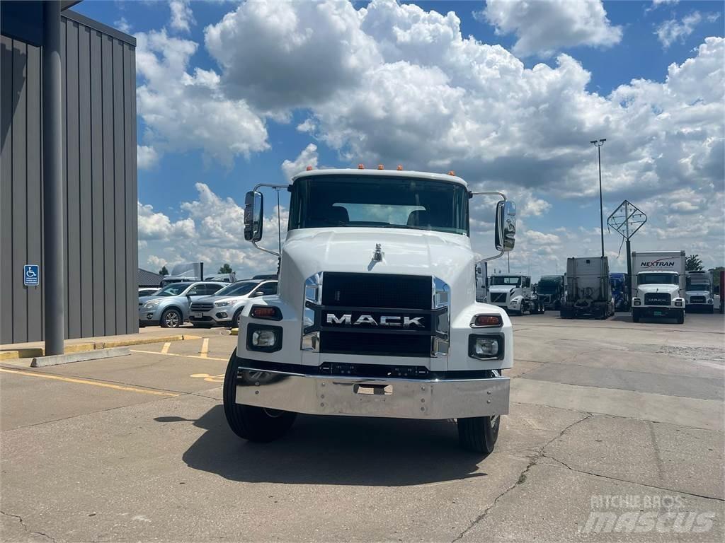 Mack MD742 Camiones chasis