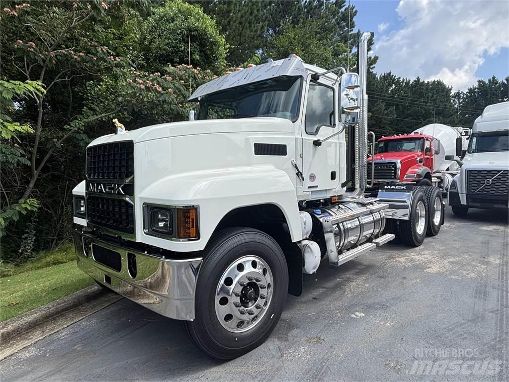 Mack PI64T Cabezas tractoras