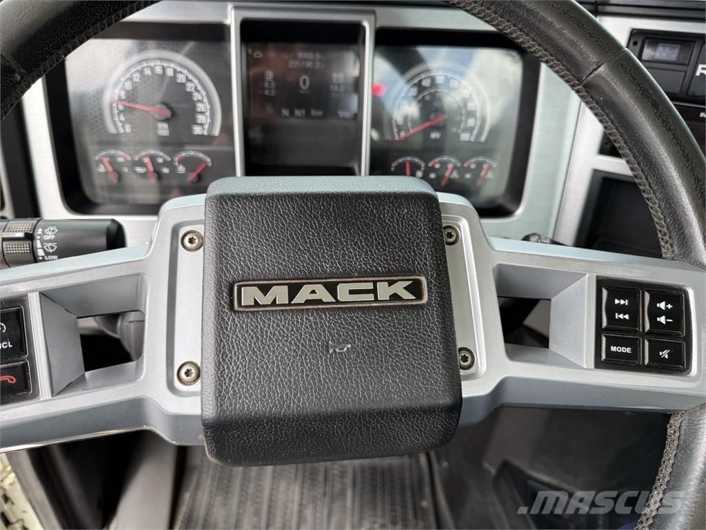 Mack PI64T Cabezas tractoras