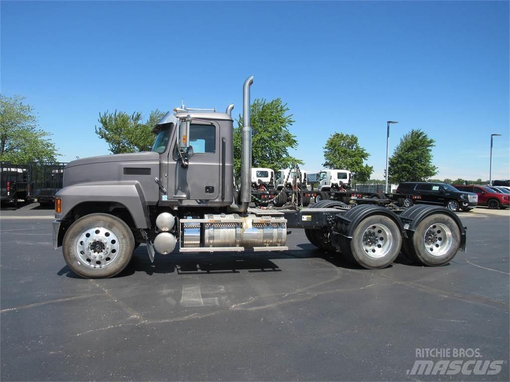 Mack PI64T Cabezas tractoras