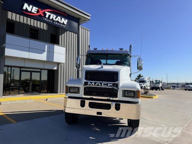 Mack PI64T Cabezas tractoras