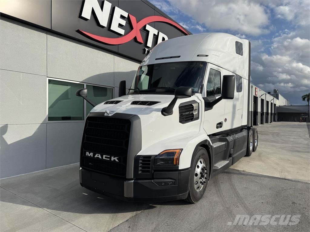 Mack PR64T Cabezas tractoras