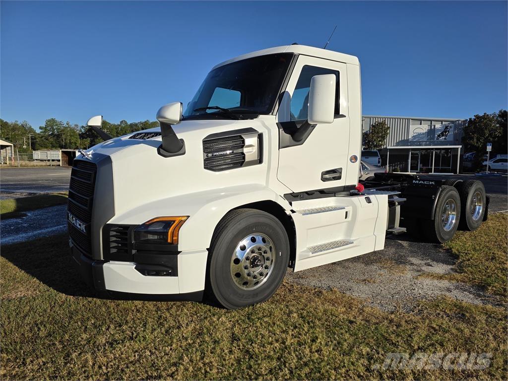 Mack PR64T Cabezas tractoras