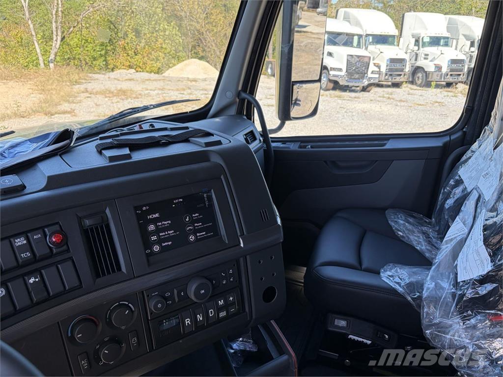 Volvo VAH64600 Camiones polibrazo