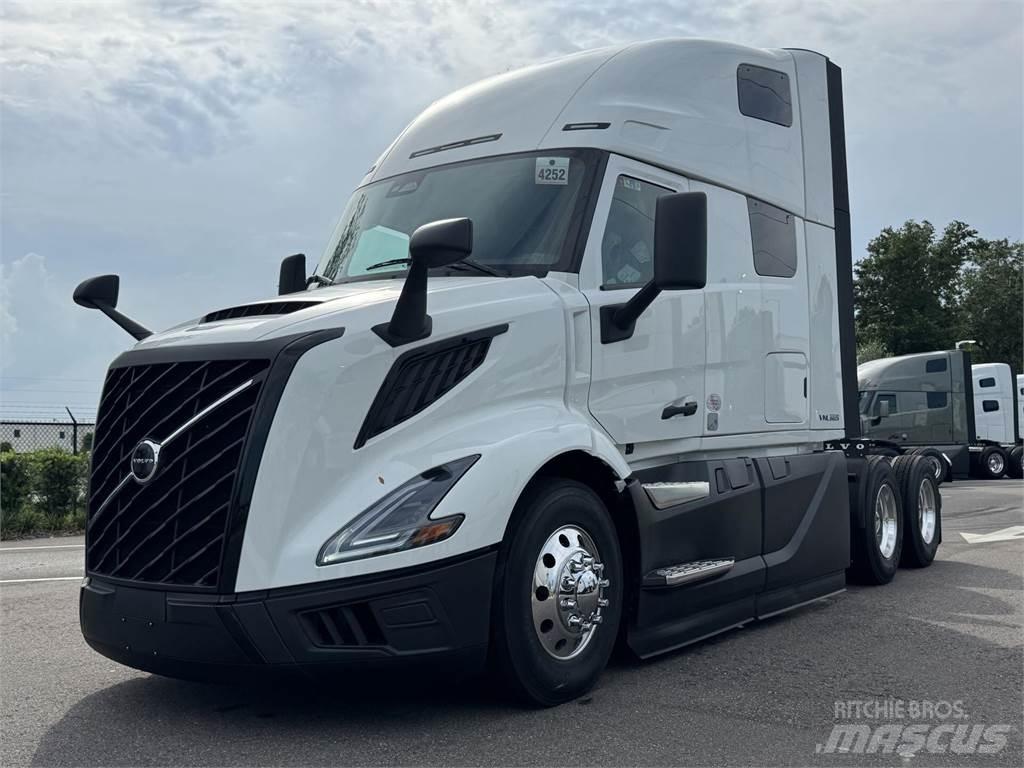 Volvo VNL64T660 Cabezas tractoras