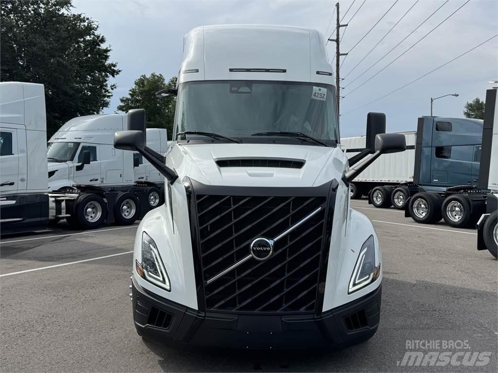 Volvo VNL64T660 Cabezas tractoras