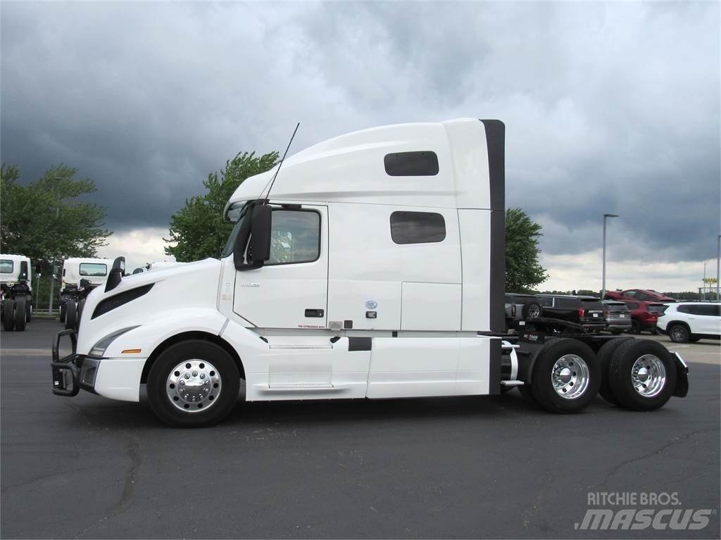 Volvo VNL64T760 Cabezas tractoras