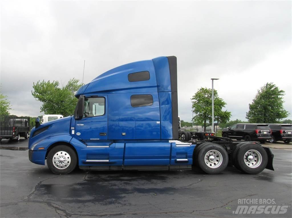 Volvo VNL64T760 Cabezas tractoras